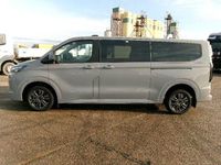 Neu Ford Tourneo Titanium 232 PS (170 kW) 2026 Grau Van / Kleinbus