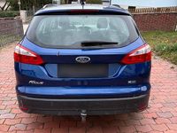 Gebraucht Ford Focus 2012 Blau Kombi