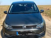 Gebraucht VW Polo Life 90 PS (66 kW) 2015 Grau Limousine