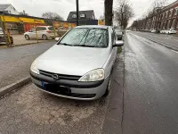 Używany Opel Corsa 58 KM (42 kW) 2002 Srebrny Hatchback