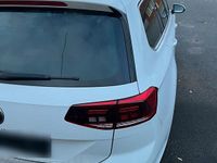 Gebraucht VW Passat 190 PS (139 kW) 2020 Weiß Kombi