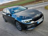 Gebraucht BMW 520 Sport Line 190 PS (139 kW) 2018 Grau Kombi