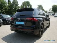 Gebraucht VW Tiguan R-line 150 PS (110 kW) 2023 Deep black perleffekt SUV