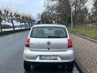 Gebraucht VW Fox 54 PS (39 kW) 2005 Silber Kleinwagen