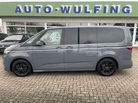 Gebraucht VW Multivan Life 150 PS (110 kW) 2024 Pure gray Van