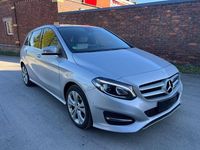 Gebraucht Mercedes B200 156 PS (114 kW) 2015 Silber Van / Kleinbus