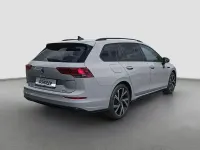 Gebraucht VW Golf VIII R-line 150 PS (110 kW) 2024 Grau (mondsteingrau) Kombi