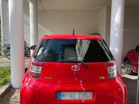 Gebraucht Toyota iQ 68 PS (50 kW) 2010 Rot Kleinwagen