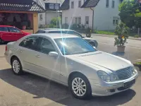 Gebraucht Mercedes E200 Elegance 163 PS (119 kW) 2003 Silber Limousine