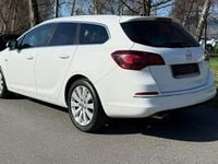Gebraucht Opel Astra 170 PS (125 kW) 2013 Weiß Limousine