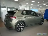 Neu VW ID.3 139 kW (190 PS) 2026 Dark olivine green metallic Kleinwagen