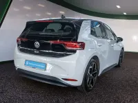 Gebraucht VW ID.3 Pro 150 kW (204 PS) 2023 Weiss / gletscherweiss Kleinwagen