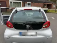 Gebraucht Toyota Aygo 60 PS (44 kW) 2006 Silber Kleinwagen