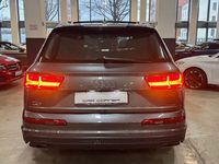 Gebraucht Audi Q7 S-Line 272 PS (200 kW) 2016 Grau SUV