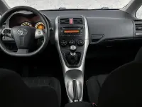 Gebraucht Toyota Auris Comfort 101 PS (74 kW) 2012 Grau Limousine