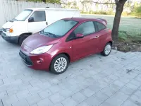 Gebraucht Ford Ka Titanium 69 PS (50 kW) 2015 Funky magenta metallic Kleinwagen