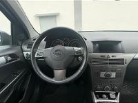 Gebraucht Opel Astra 105 PS (77 kW) 2007 Kleinwagen
