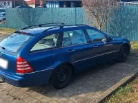 Gebraucht Mercedes C220 Elegance 143 PS (105 kW) 2003 Blau Kombi