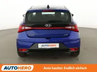 Gebraucht Hyundai i20 Intro Edition 101 PS (74 kW) 2020 Blau Kleinwagen