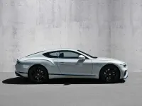 Neu Bentley Continental 680 PS (500 kW) 2026 Opalite Coupé