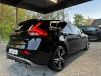 Gebraucht Volvo V40 R-Design 190 PS (139 kW) 2018 Schwarz metallic Limousine