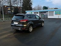 Gebraucht Ford Kuga Titanium 179 PS (131 kW) 2015 Braun SUV