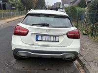 Gebraucht Mercedes GLA200 156 PS (114 kW) 2017 Weiß SUV