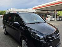 Gebraucht Mercedes V220 Style 163 PS (119 kW) 2024 Schwarz Van / Kleinbus