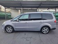 Gebraucht Ford Galaxy Titanium 163 PS (119 kW) 2012 Micastonesilber metallic Van / Kleinbus