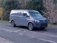 Gebraucht VW T6 Comfortline 150 PS (110 kW) 2016 Grau Van