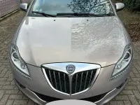 Gebraucht Lancia Delta 120 PS (88 kW) 2010 Silber Kleinwagen