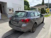 Gebraucht Opel Astra 125 PS (91 kW) 2011 Grau Kombi