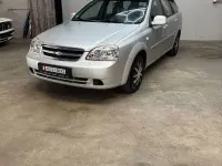 Gebraucht Chevrolet Nubira SE 109 PS (80 kW) 2011 Silber Kombi