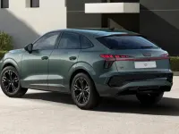 Neu Audi Q3 Sportback Advanced 150 PS (110 kW) 2025 Salbeigrün metallic SUV