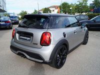Gebraucht Mini Cooper S Classic 178 PS (130 kW) 2024 Meltingsilver iii Kleinwagen