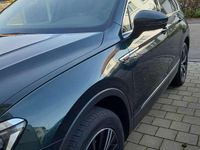 Gebraucht VW Tiguan Sound 150 PS (110 kW) 2017 Grün SUV
