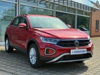 Gebraucht VW T-Roc Life 150 PS (110 kW) 2024 Rot (kings red metallic) SUV