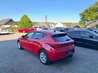 Gebraucht Seat Leon Style 116 PS (85 kW) 2022 Rot Limousine
