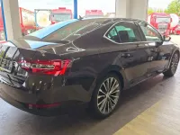 Gebraucht Skoda Superb LAURIN & KLEMENT 190 PS (139 kW) 2015 Braun Limousine