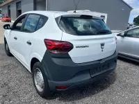 Gebraucht Dacia Sandero Acces 67 PS (49 kW) 2021 Gletscherweiss Kleinwagen