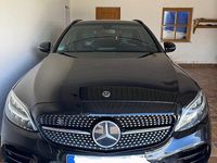 Gebraucht Mercedes C220 AMG 194 PS (142 kW) 2019 Schwarz Kombi