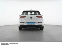 Gebraucht VW Golf VIII Life 150 PS (110 kW) 2024 Weiss Limousine