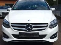 Gebraucht Mercedes B200 Style 156 PS (114 kW) 2016 Weiß Kleinwagen