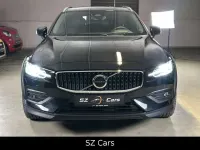 Second-hand Volvo V60 CC Ultimate 197 CP (144 kW) 2023 Negru Break