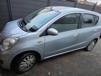 Gebraucht Daihatsu Charade 69 PS (50 kW) 2007 Silber Limousine