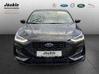 Gebraucht Ford Focus ST-Line 125 PS (91 kW) 2024 Obsidianschwarz metallic Limousine