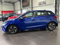 Gebraucht Hyundai i20 101 PS (74 kW) 2021 Intense blue Limousine