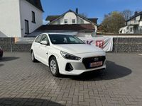 gebraucht Hyundai i30 Select*5trg*WENIG KM*1.HAND*KLIMA*PDC*