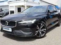Gebraucht Volvo V60 163 PS (119 kW) 2024 Onyx black Kombi