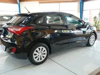 Gebraucht Hyundai i30 Classic 101 PS (74 kW) 2015 Schwarz Limousine